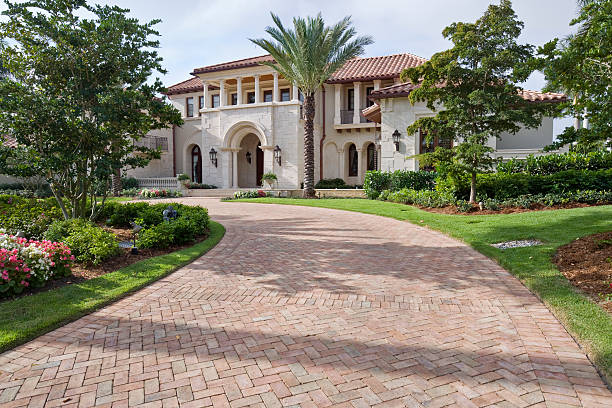 Best Professional Driveway Pavers  in Ogden, KS